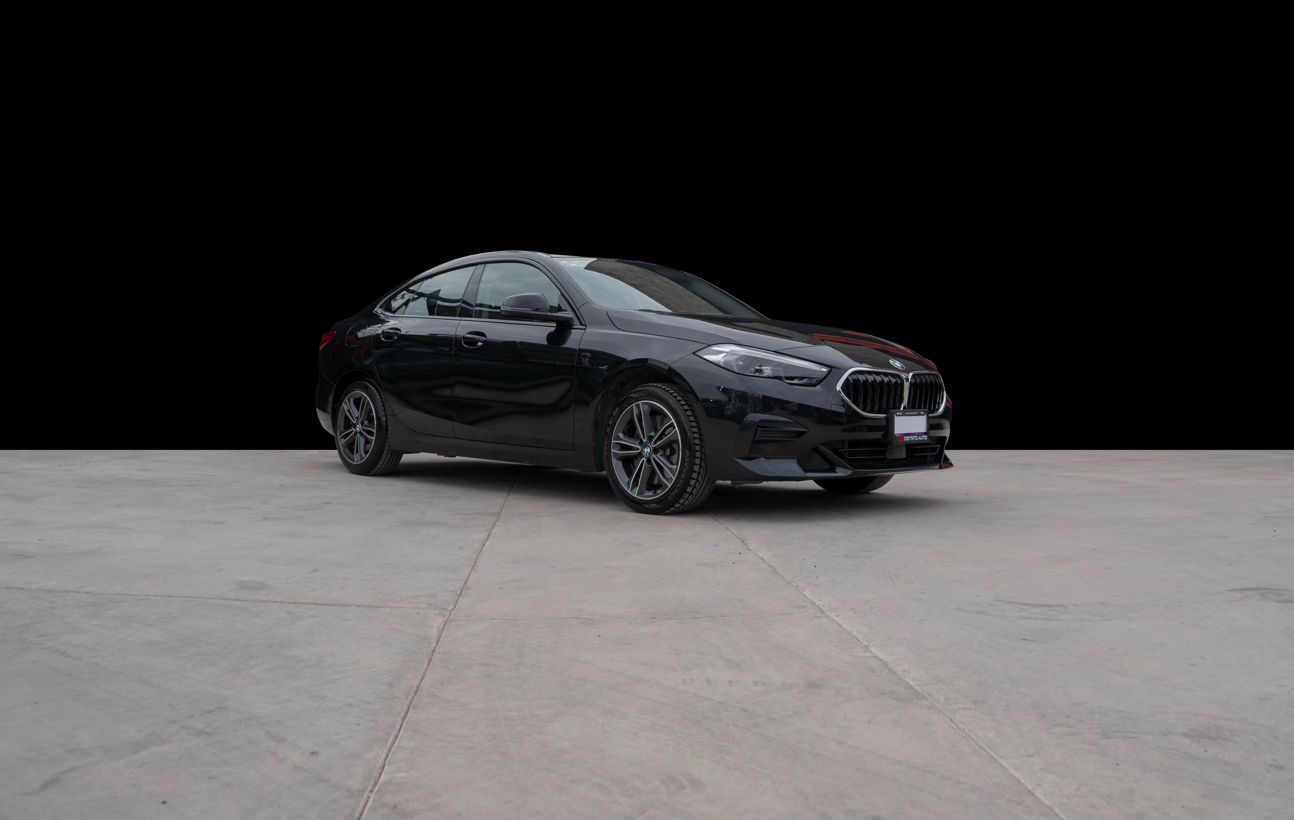 BMW 220 2023